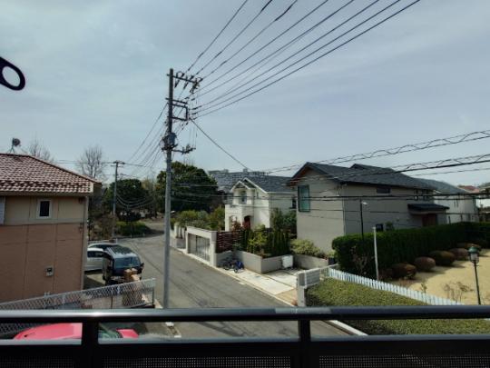 �o���R�j�[���ʂ̒��]