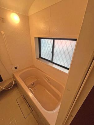 �o�X���[��