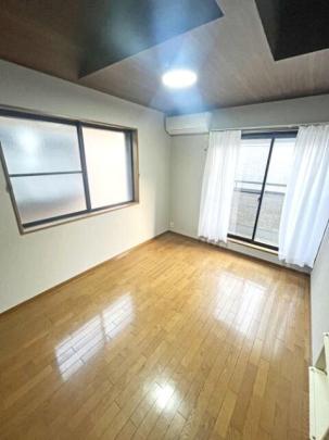 �t���[�����O