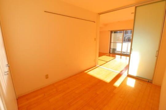 �o���R�j�[