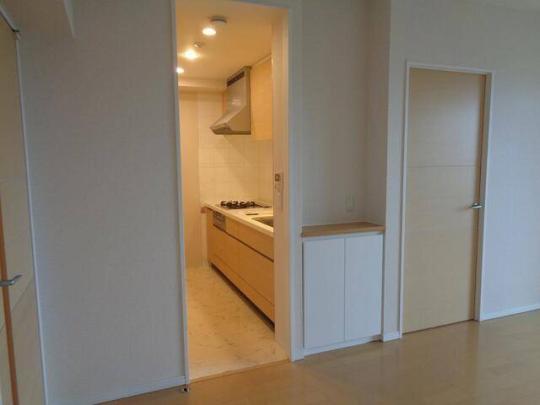 ���������@����