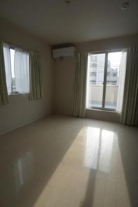 フローリングです!