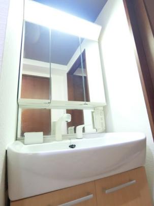 �O�ʋ����ϑ�