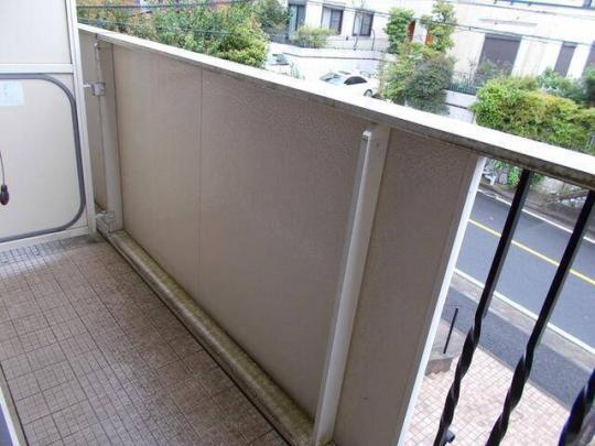 �o���R�j�[