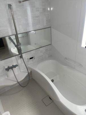 �L�X�Ƃ����o�X���[��