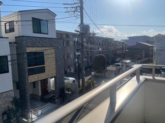 2F����̒��]