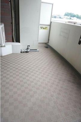 �o���R�j�[