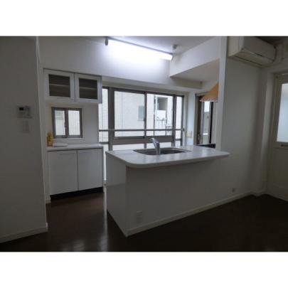 �l�C�̑Ζʎ���