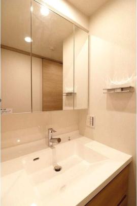 ���ʉ��ϑ�