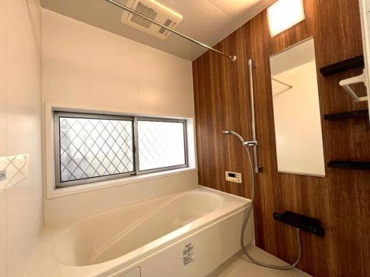 �o�X���[��