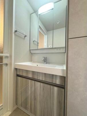 ���ʉ��ϑ�