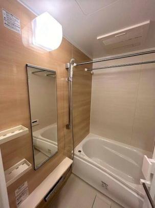 �o�X���[��