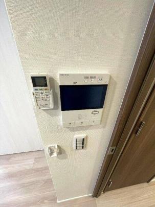 ���j�^�[�t���C���^�[�z���ł�