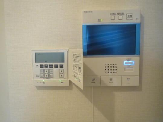 ���j�^�[�t���C���^�[�z���ł�