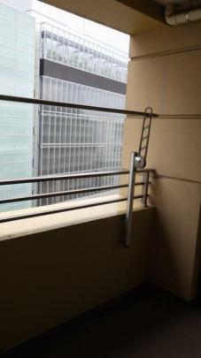 �o���R�j�[