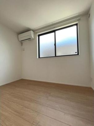 �N���[�[�b�g����܂�