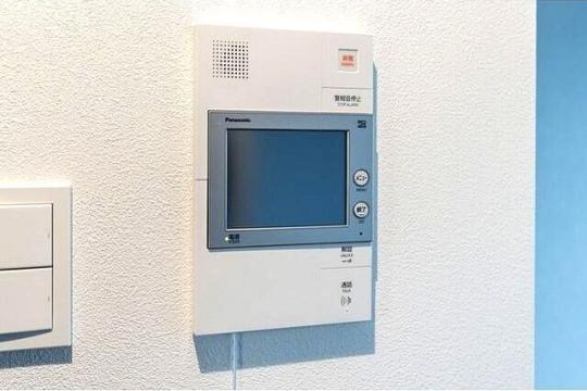 ���j�^�[�t���C���^�[�z���ł�