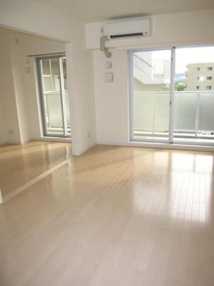 �G�A�R���t���ł�