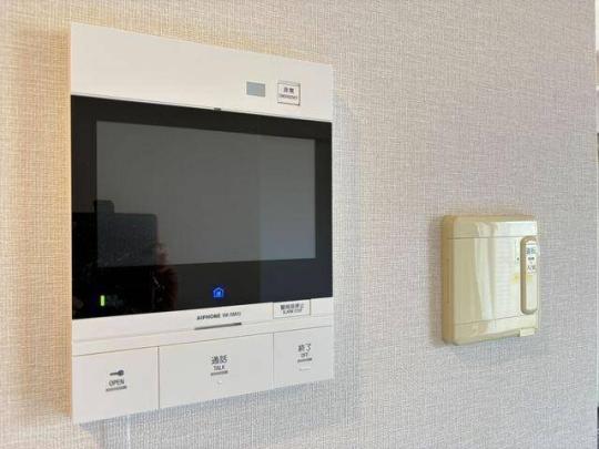 ���j�^�[�t���C���^�[�z���ł�