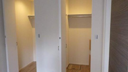 ���������@����