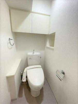 �l�C�̓Ɨ����ʏ�