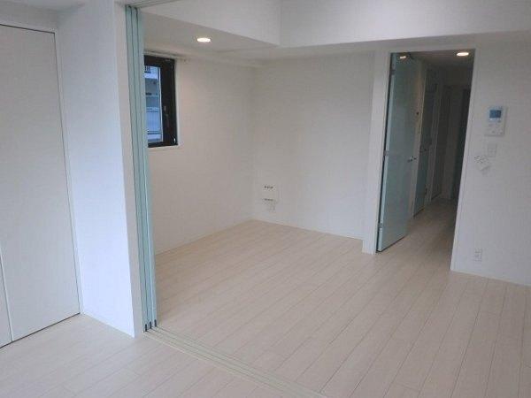 ZOOM横浜SQUARE 部屋画像