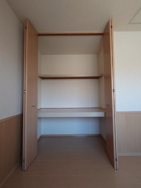 プロイド中央F棟 部屋画像