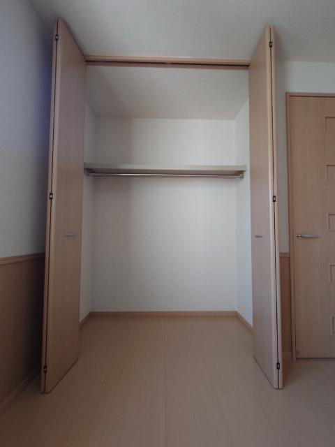プロイド中央F棟 部屋画像