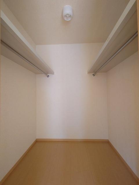 プロイド中央F棟 部屋画像