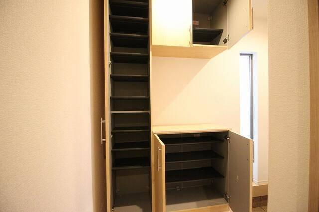 横浜市西区南軽井沢戸建 部屋画像