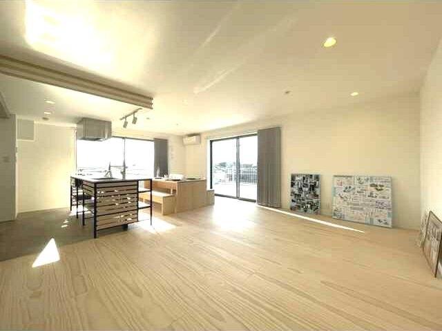 ＴＨＥＴＡＫＡＳＵＮＡＫＵＬＴＵＲＣＥ 部屋画像
