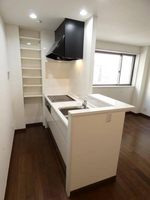 サンライズ横浜 部屋画像
