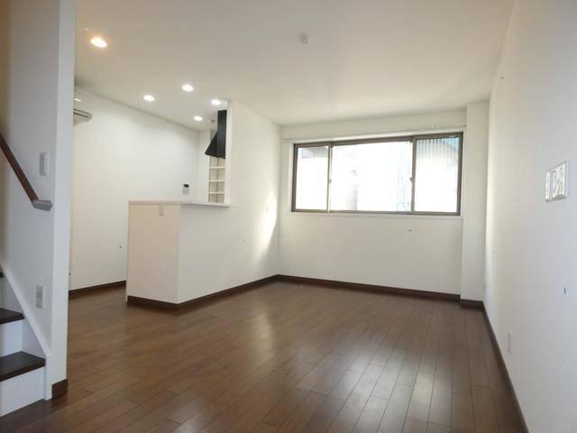 サンライズ横浜 部屋画像