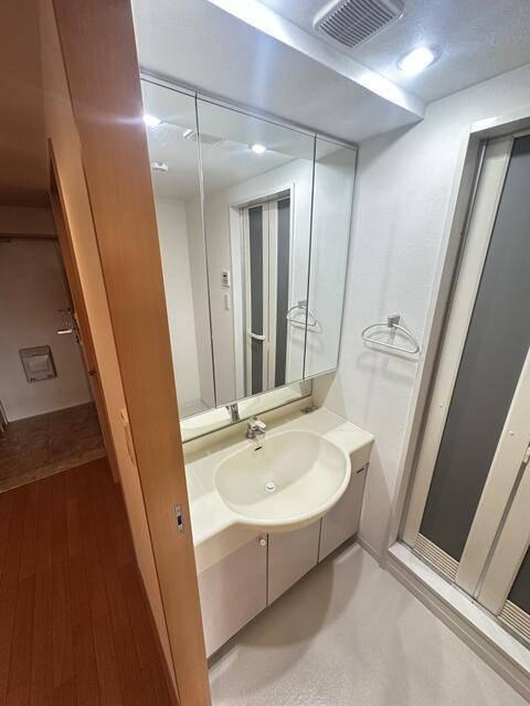 ドメス山下町ベイタワー 部屋画像