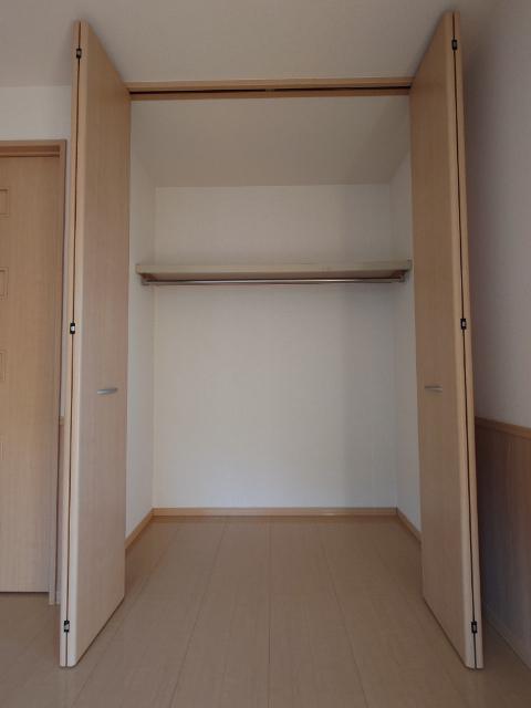 プロイド中央H棟 部屋画像