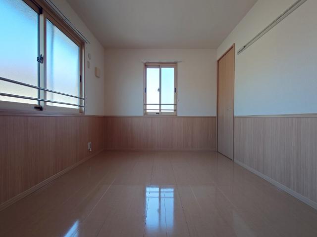 プロイド中央H棟 部屋画像