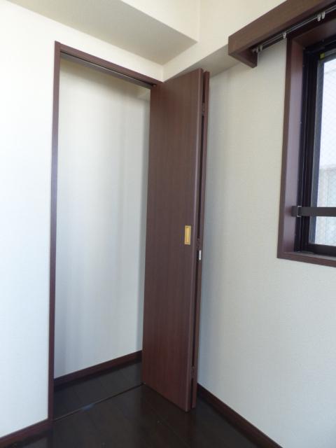 横浜市西区桜木町マンション 部屋画像
