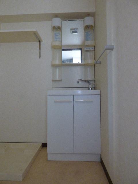 横浜市西区桜木町マンション 部屋画像