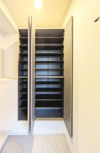 コンフォリア・リヴ関内 部屋画像