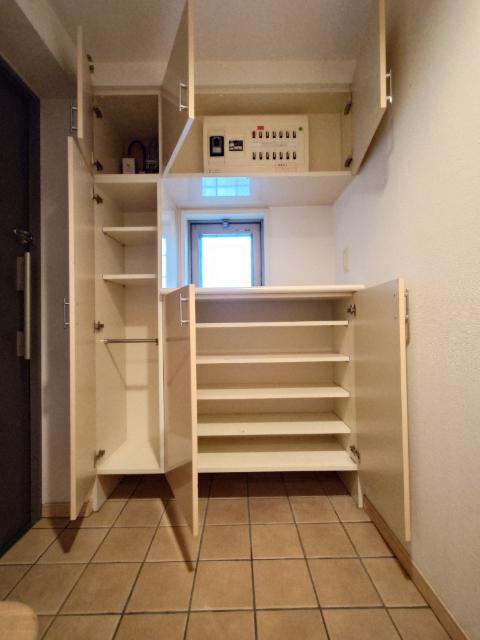 ローレルスクエア港南台C棟 部屋画像