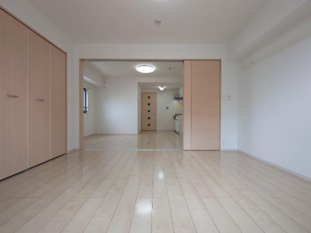 スカイブルーレジデンス横浜 部屋画像