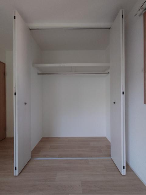 磯子4丁目貸家 部屋画像