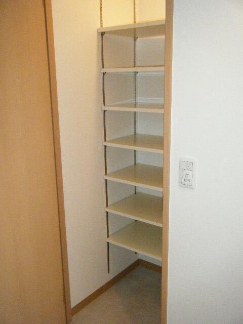 エヴァーグリーン新羽 部屋画像