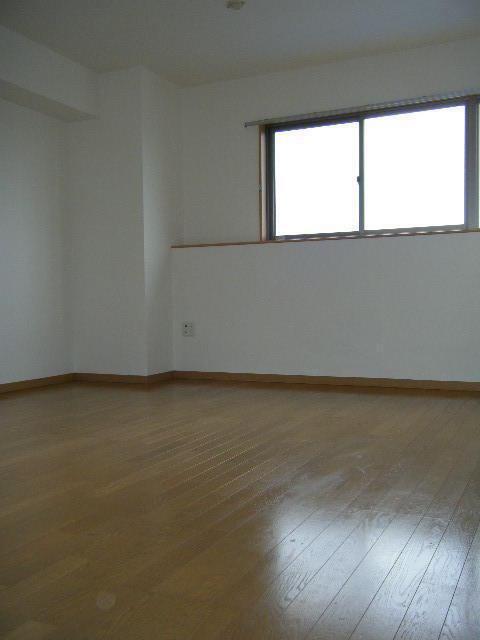 エヴァーグリーン新羽 部屋画像