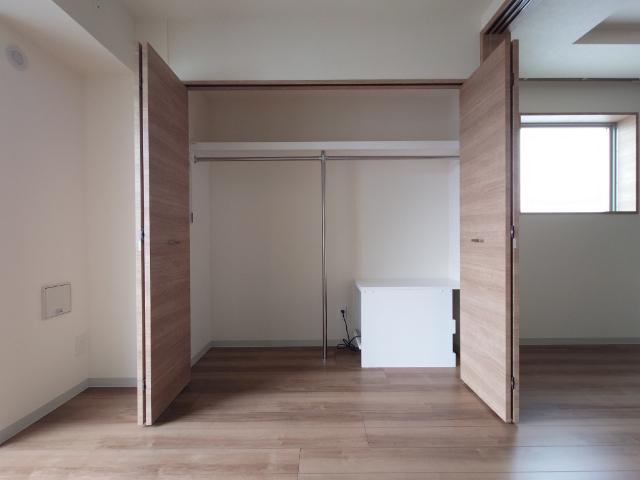 LOC’S YOKOHAMA BAYSIDE 部屋画像