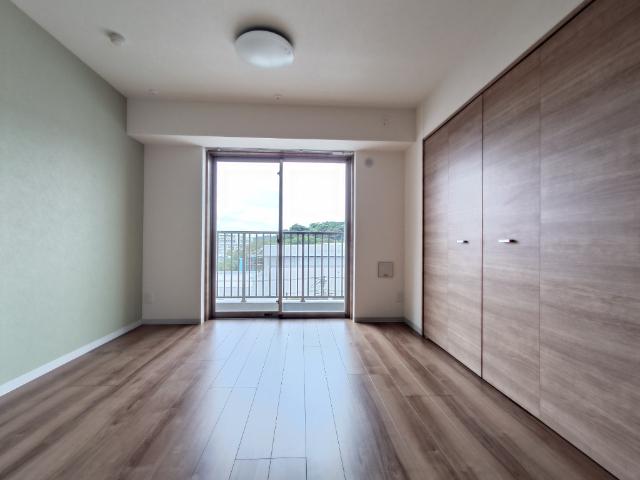 LOC’S YOKOHAMA BAYSIDE 部屋画像
