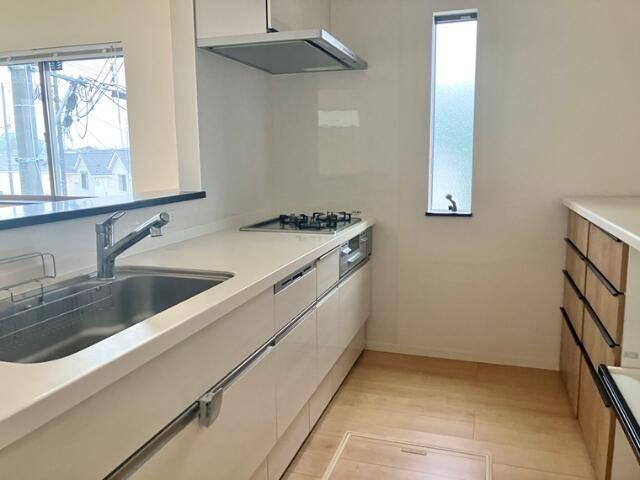 岸根町戸建 部屋画像