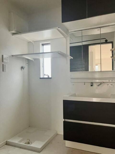 岸根町戸建 部屋画像