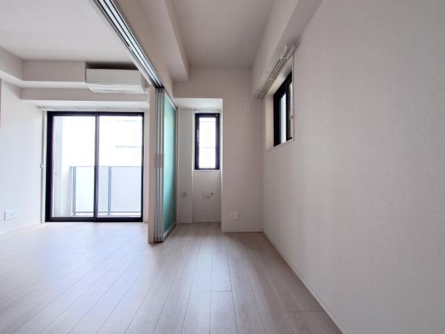 Yokohama Shigyo B.L.D 部屋画像