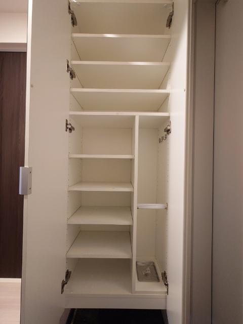 Yokohama Shigyo B.L.D 部屋画像